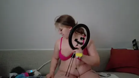 Little-Aylin stripchat stream image