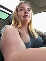 OdriOlsens stripchat stream image