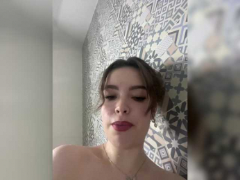 YourLadyyy bongacams stream image