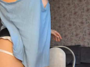 lesi_moonie chaturbate stream image