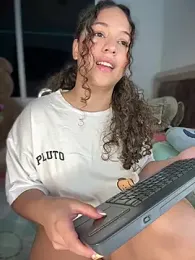 Shara_dreams stripchat stream image