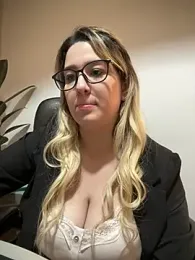 amooraaamoon stripchat stream image