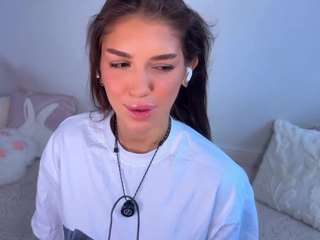 lisagreenway camsoda stream image