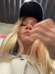 LavenderHot stripchat stream image