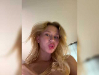 Sunlovv bongacams stream image