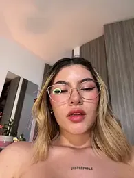 Your_Honeey stripchat stream image