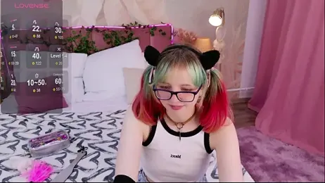 CoralineYoung stripchat stream image