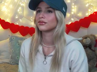 Maci Reynolds flirt4free stream image