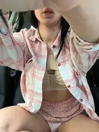 JulliaVegas stripchat stream image