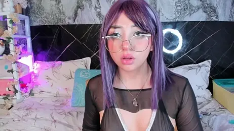 EmilyyGomez stripchat stream image