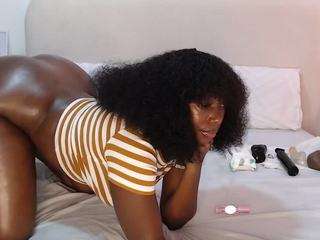 midnightmistress1 camsoda stream image