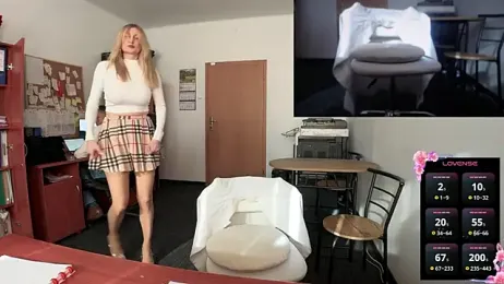 legsLONG stripchat stream image