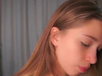little_poetry chaturbate stream image, 11.06.2025 16:00
