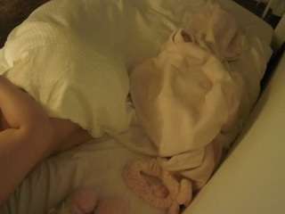 voyeurcam-julmodels-whitebed-1 camsoda stream image