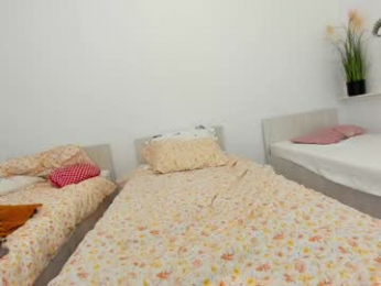 ehotlovea chaturbate stream image