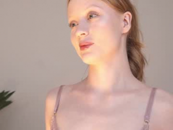 cute_shine chaturbate stream image