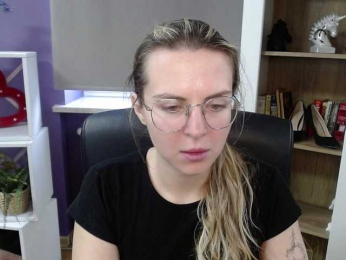 Soft-Zoey bongacams stream image