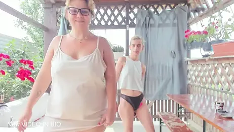 Julia35 stripchat stream image