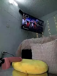 Sofhi_a20 stripchat stream image