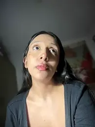 kiaraglam2 stripchat stream image