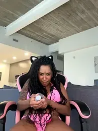 Your_Paris stripchat stream image