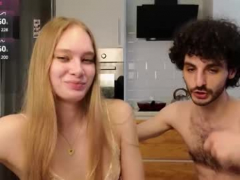 peachcreamcouple chaturbate stream image