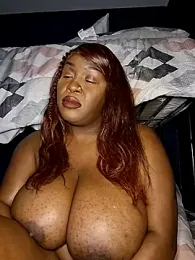 sassysuu stripchat stream image