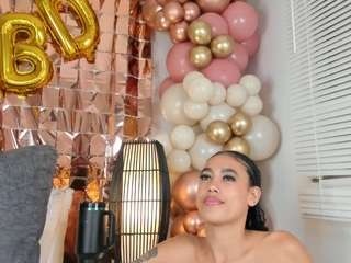 zhuyhong camsoda stream image