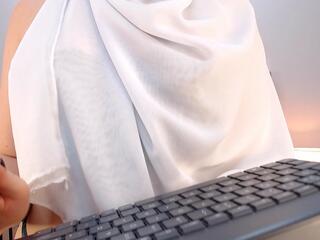 Aliah Manzur flirt4free stream image