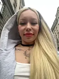 babydolll stripchat stream image