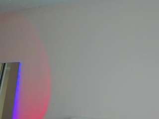 may-flowere camsoda stream image