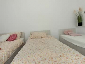 ehotlovea chaturbate stream image