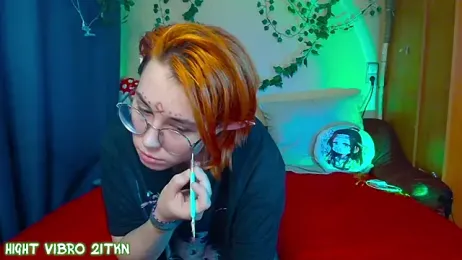 TrickyKitsune stripchat stream image