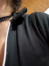 LIZ-06_ stripchat stream image