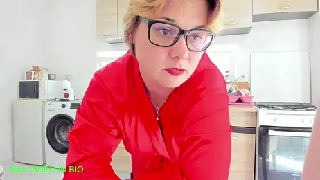 Julia35 stripchat stream image