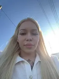 babydolll stripchat stream image