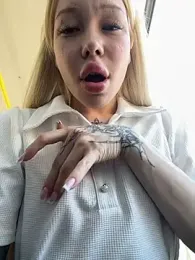 babydolll stripchat stream image