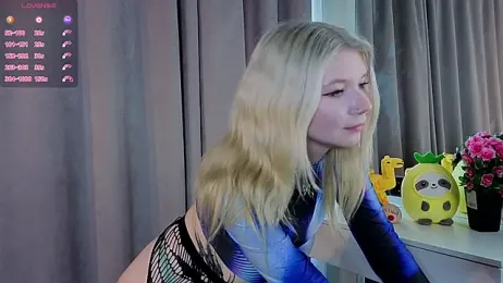 DaisyElmers stripchat stream image