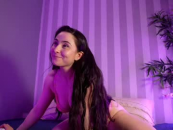 littlee33 chaturbate stream image