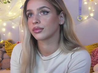 Maci Reynolds flirt4free stream image