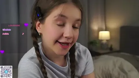 AmiLewis stripchat stream image