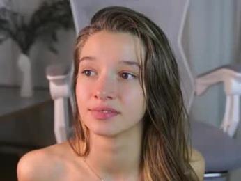 little_poetry chaturbate stream image, 24.06.2025 17:00