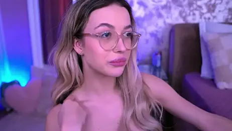 KylieJoyce stripchat stream image