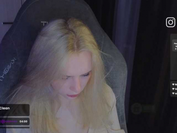 fymryn bongacams stream image