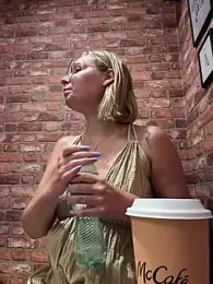 The_Snowwhitee stripchat stream image