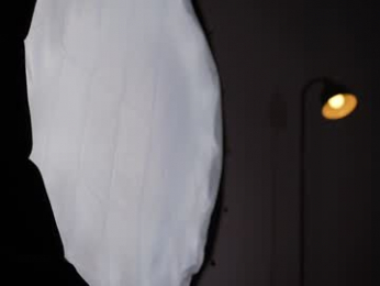 kriss0leoo chaturbate stream image