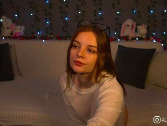 AliceCost bongacams stream image