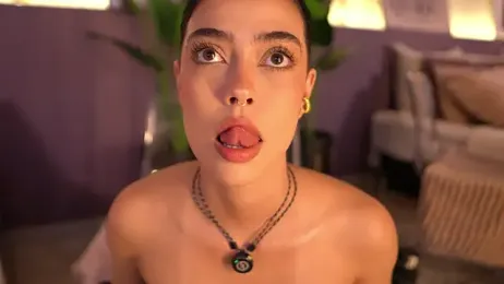 ElleDiane stripchat stream image, 27.06.2025 00:40