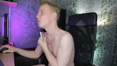 AlexxSweet stripchat stream image