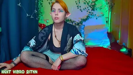 TrickyKitsune stripchat stream image